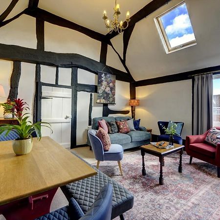Loft Cottage By Spa Town Property - 2 Bed Tudor Retreat Near To Stratford-Upon-Avon, Warwick & Solihull Eksteriør bilde