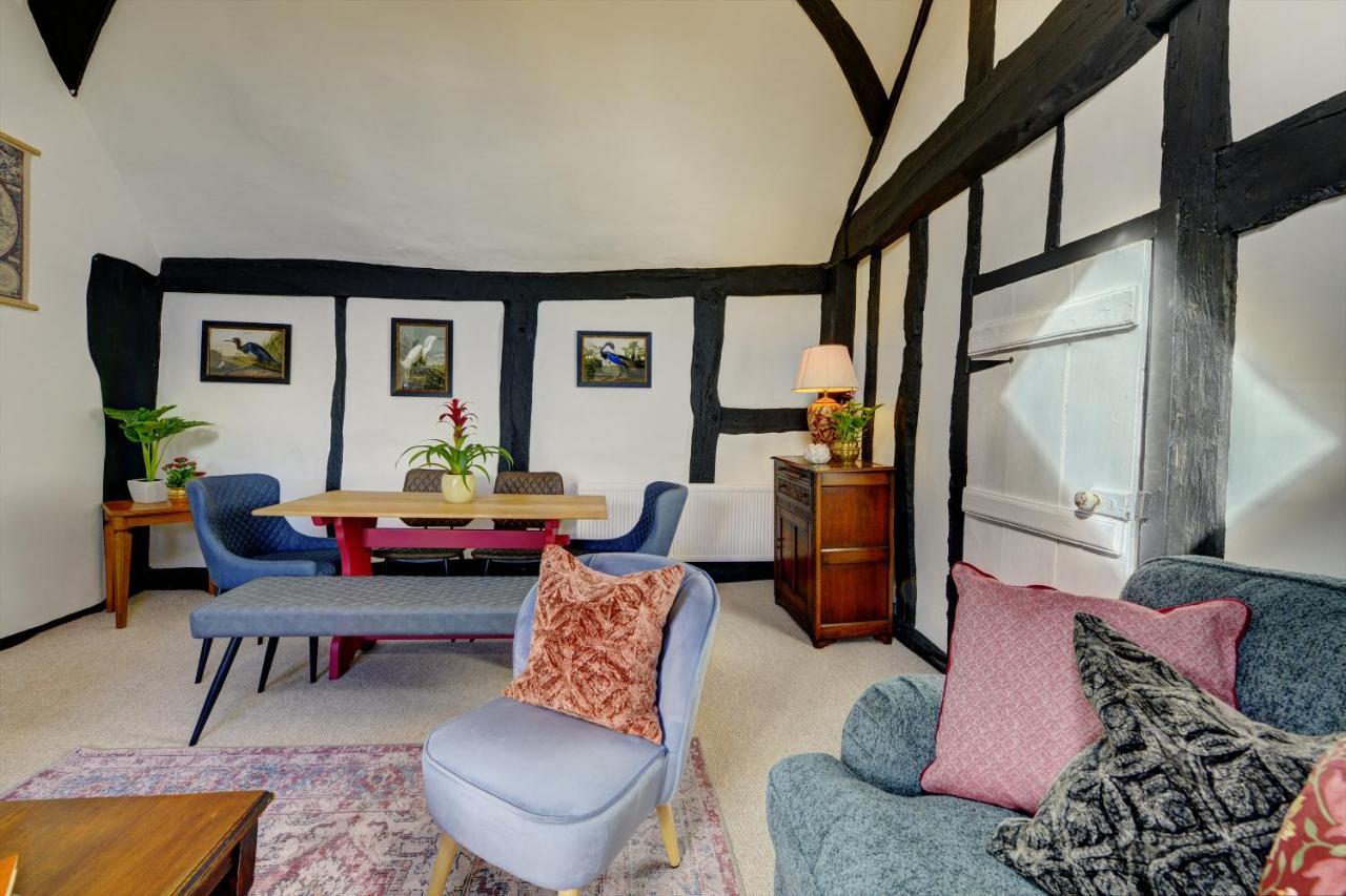 Loft Cottage By Spa Town Property - 2 Bed Tudor Retreat Near To Stratford-Upon-Avon, Warwick & Solihull Eksteriør bilde