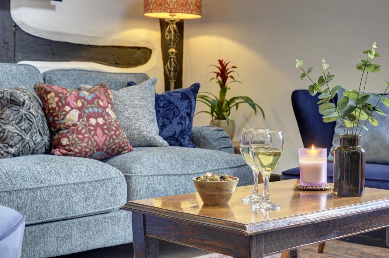 Loft Cottage By Spa Town Property - 2 Bed Tudor Retreat Near To Stratford-Upon-Avon, Warwick & Solihull Eksteriør bilde