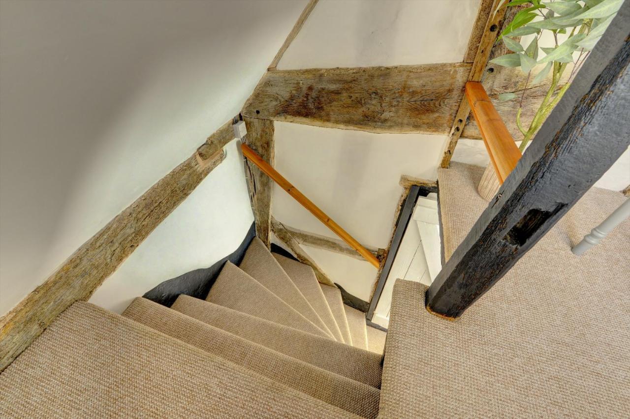 Loft Cottage By Spa Town Property - 2 Bed Tudor Retreat Near To Stratford-Upon-Avon, Warwick & Solihull Eksteriør bilde