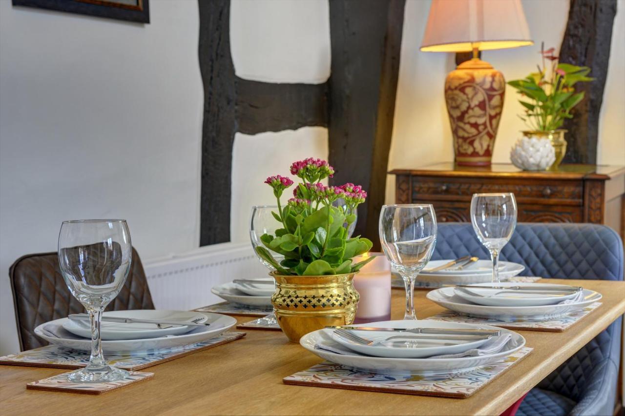 Loft Cottage By Spa Town Property - 2 Bed Tudor Retreat Near To Stratford-Upon-Avon, Warwick & Solihull Eksteriør bilde