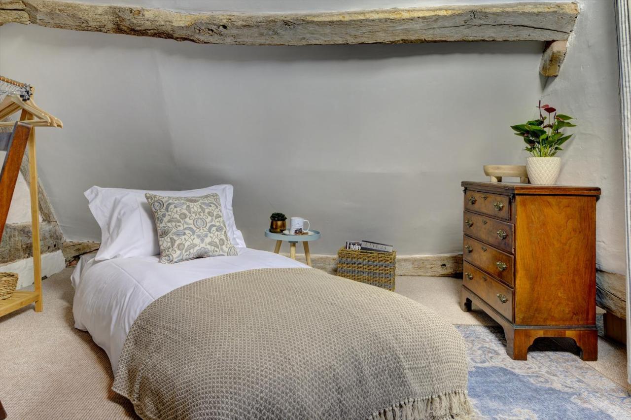 Loft Cottage By Spa Town Property - 2 Bed Tudor Retreat Near To Stratford-Upon-Avon, Warwick & Solihull Eksteriør bilde